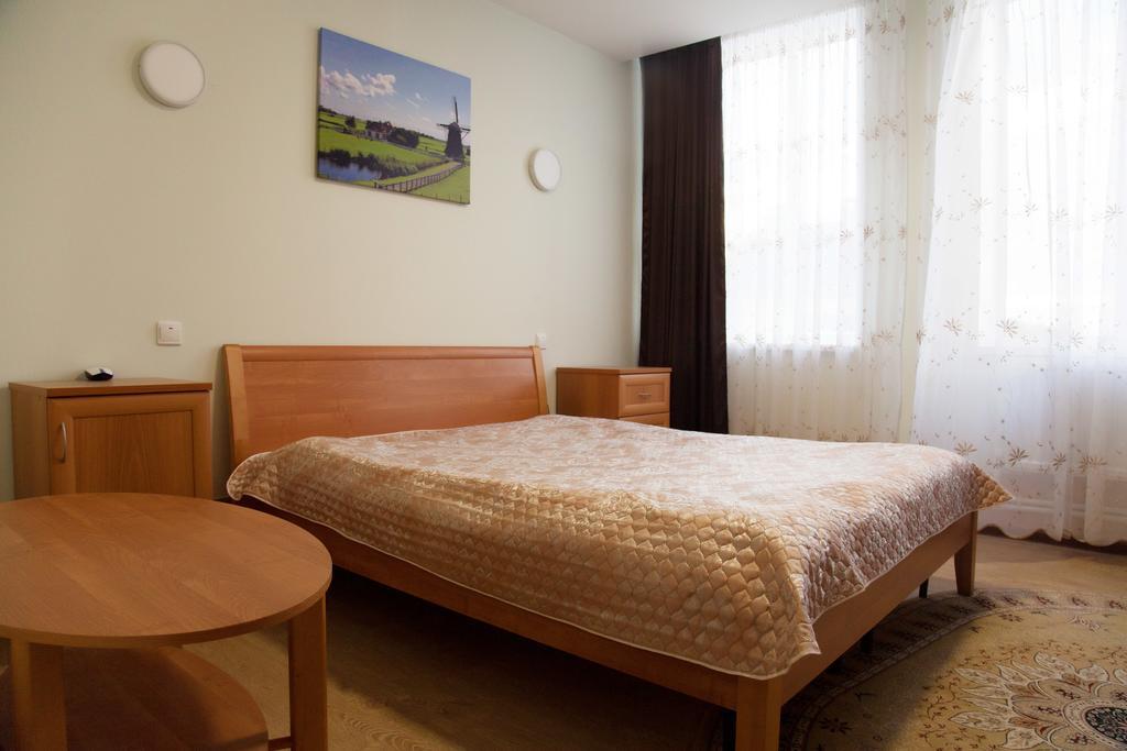 Skobar Mini Hotel Pskov Bagian luar foto